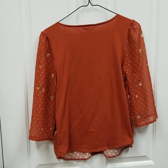 LC Lauren Conrad rust color 3/4 sleeve top - Picture 3 of 5